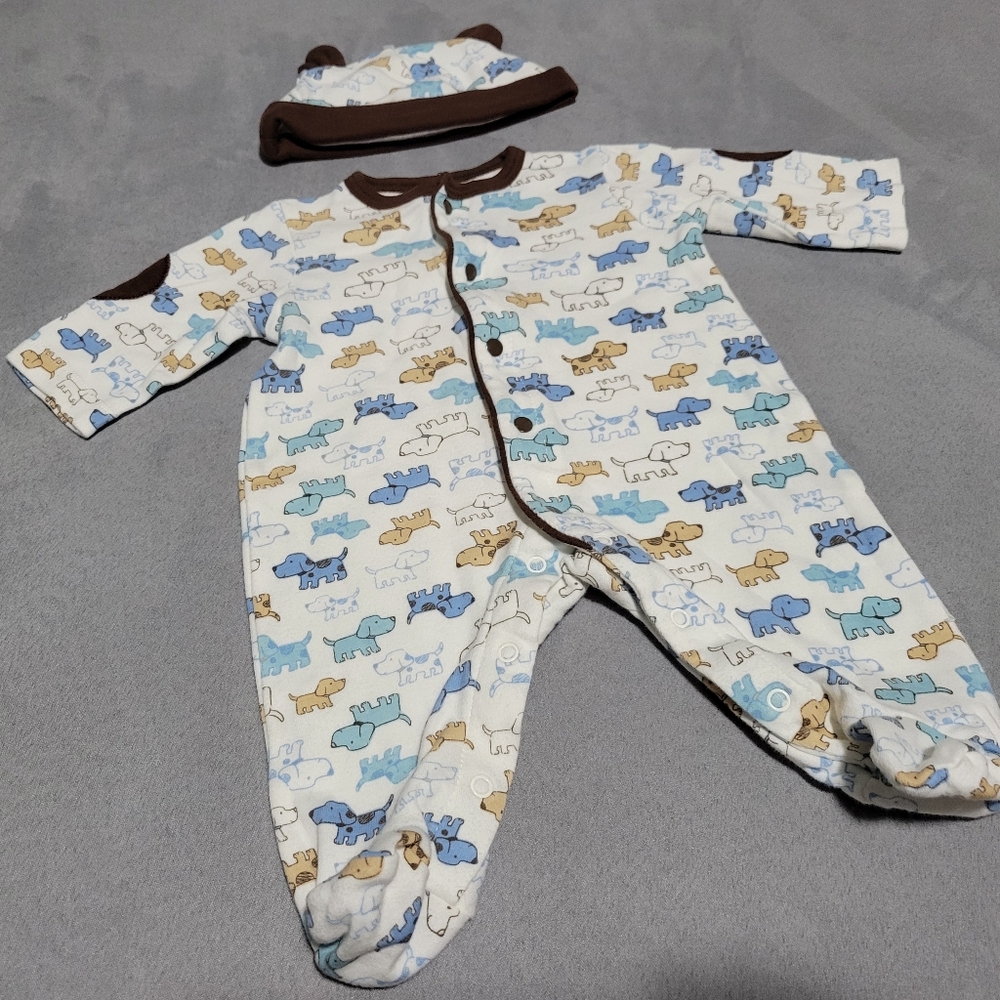 Newborn button-up onesie with hat